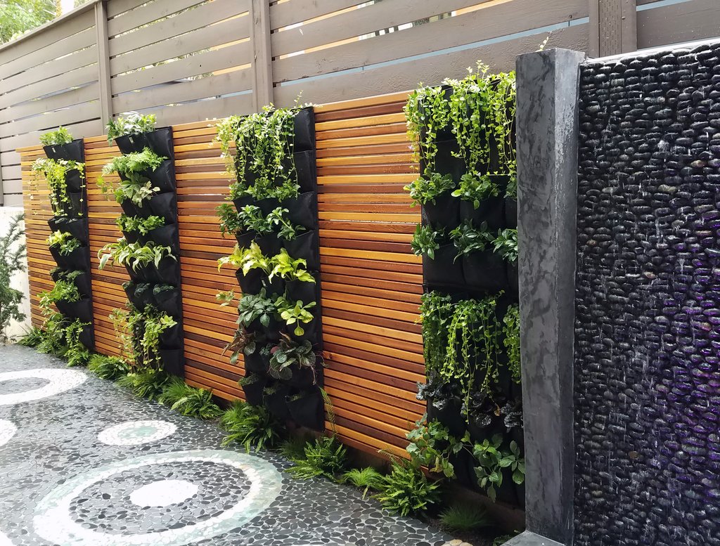 build a vertical garden or green wall for your summer yard project